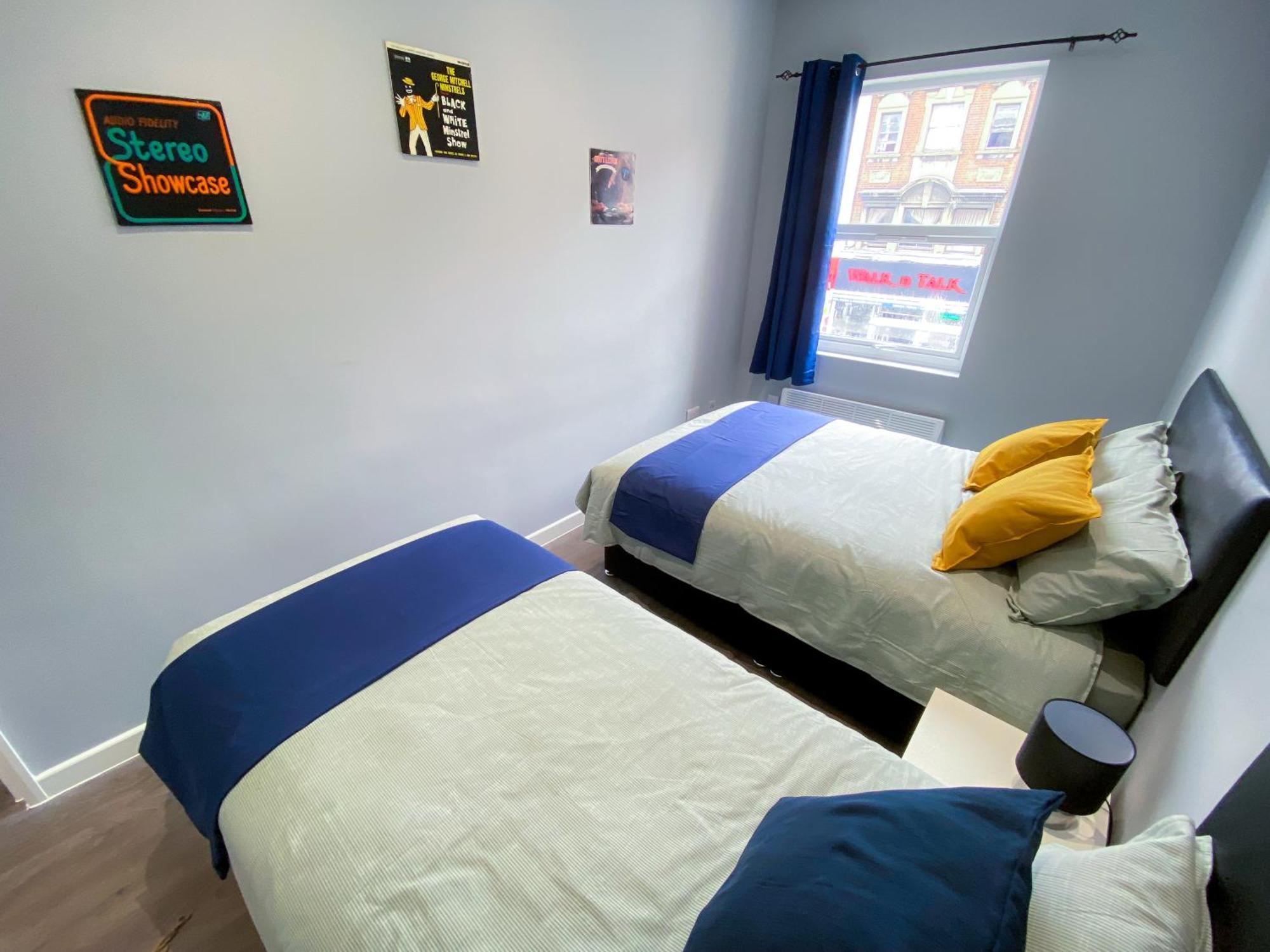 Modern 1 Bedroom Flat In Wood Green London Kültér fotó