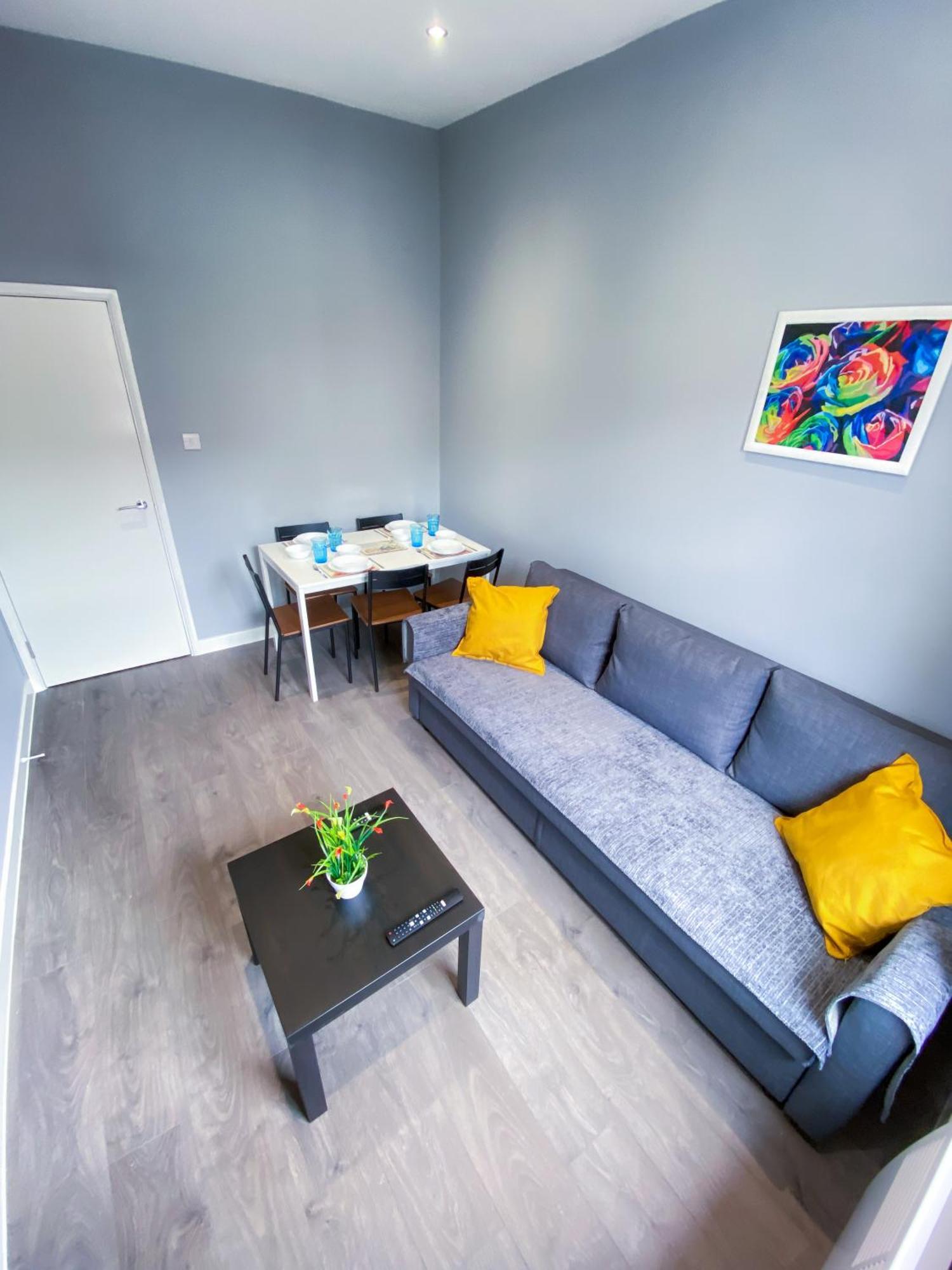 Modern 1 Bedroom Flat In Wood Green London Kültér fotó